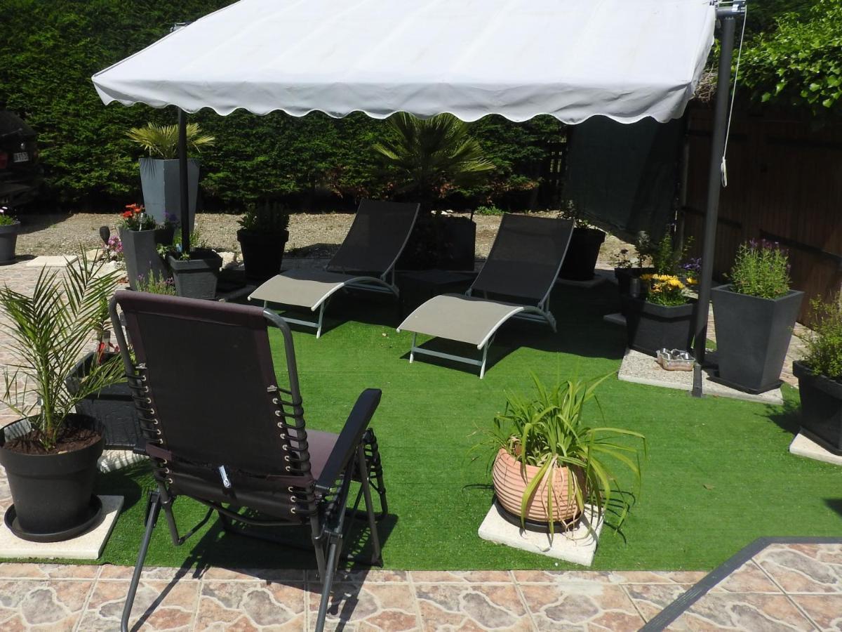 Appartement Mansarde Et Climatise 50 M2 Pompignan  Exterior photo